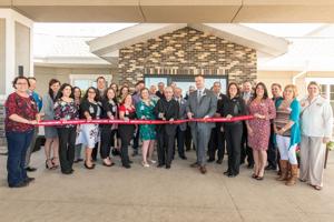 RibbonCutting_WEB-190_preview.jpg