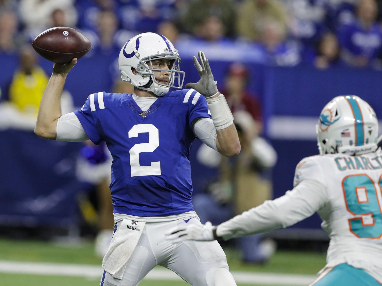 Patriots Bring Back Hoyer Bismarcktribune Com