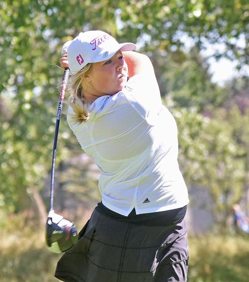 090220-spt-golf1.jpg