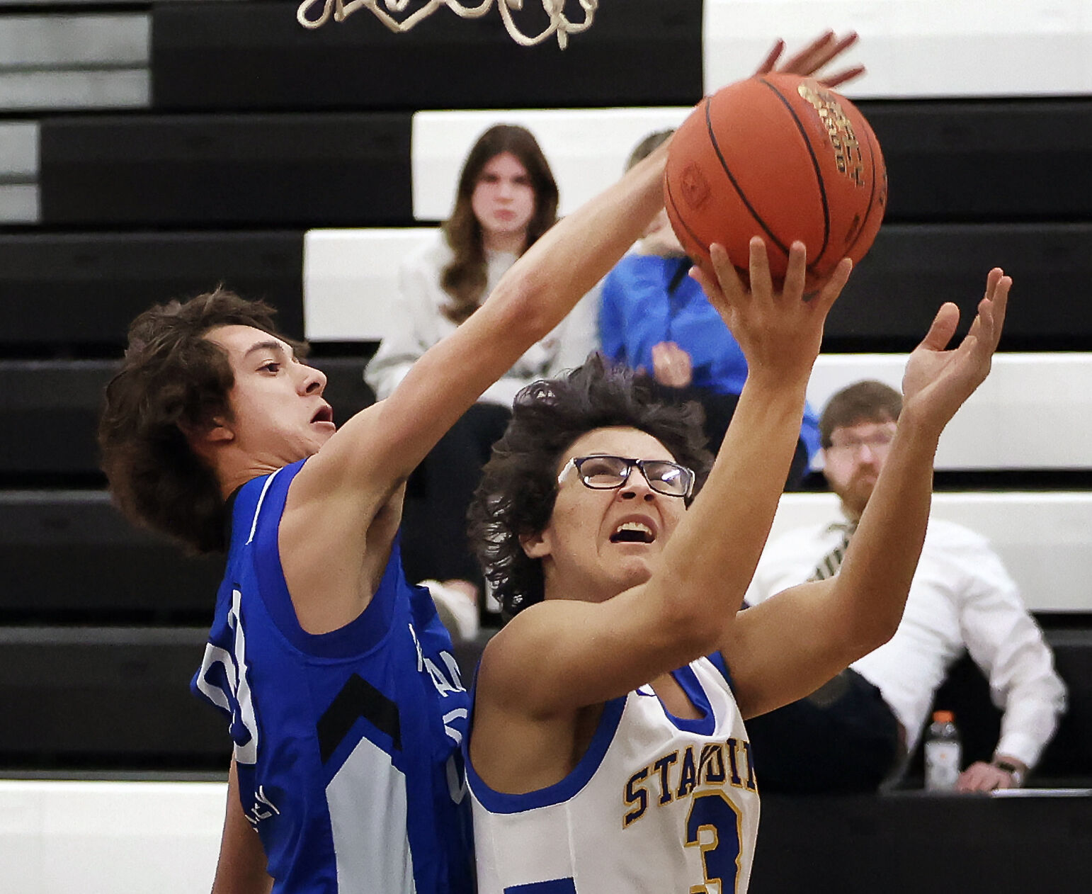 Linton-HMB, Standing Rock Race Into Mandan Holiday Tournament Semifinals