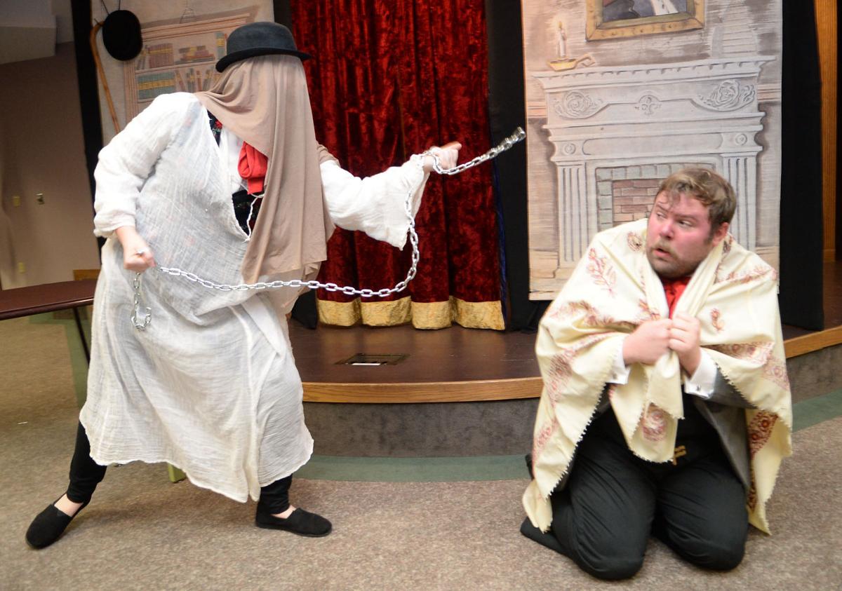 113015-nws-ChristmasCarol 04
