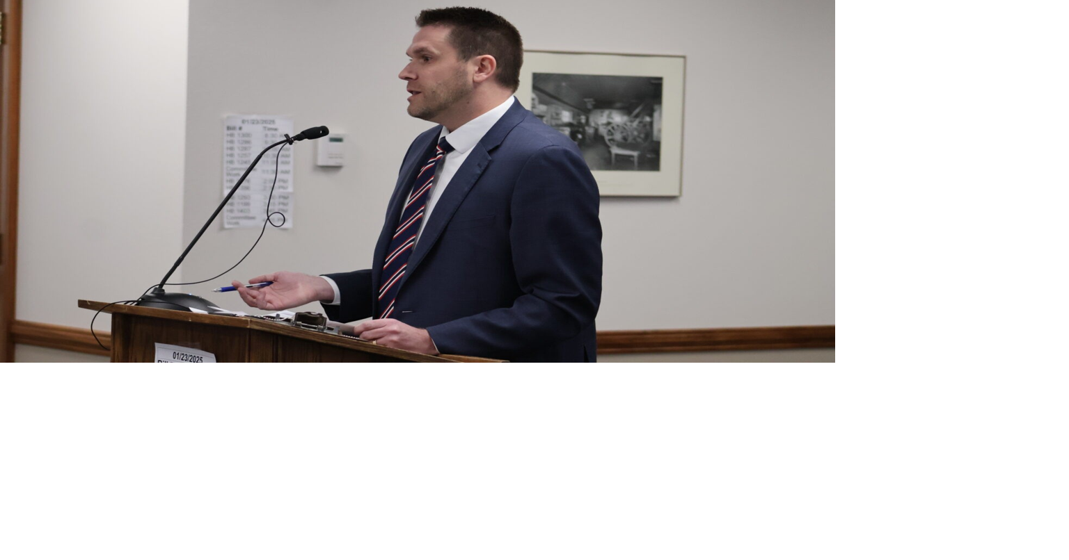 Bill increasing financial reporting for public officials advances in ...