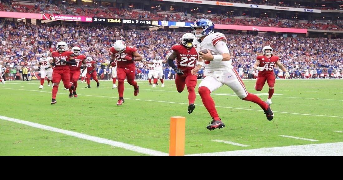 Arizona Cardinals running back James Conner bursts off left side for  26-yard pickup