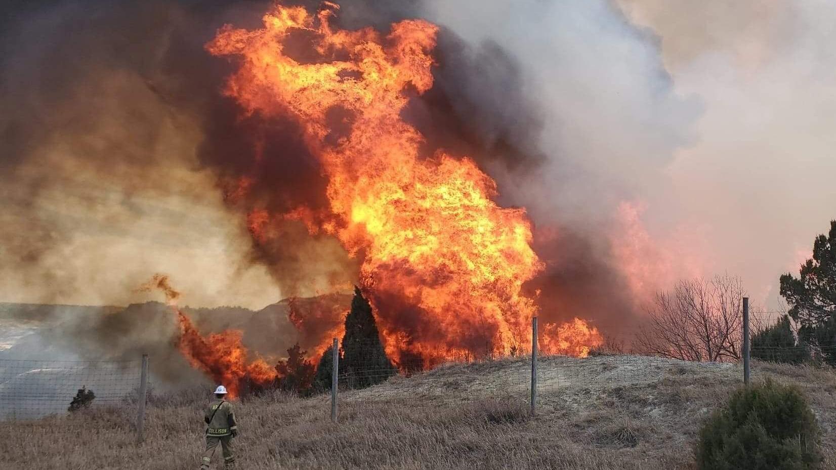 National Park North Unit wildfire triples in size; Medora-area fire fully contained - Vimarsana News