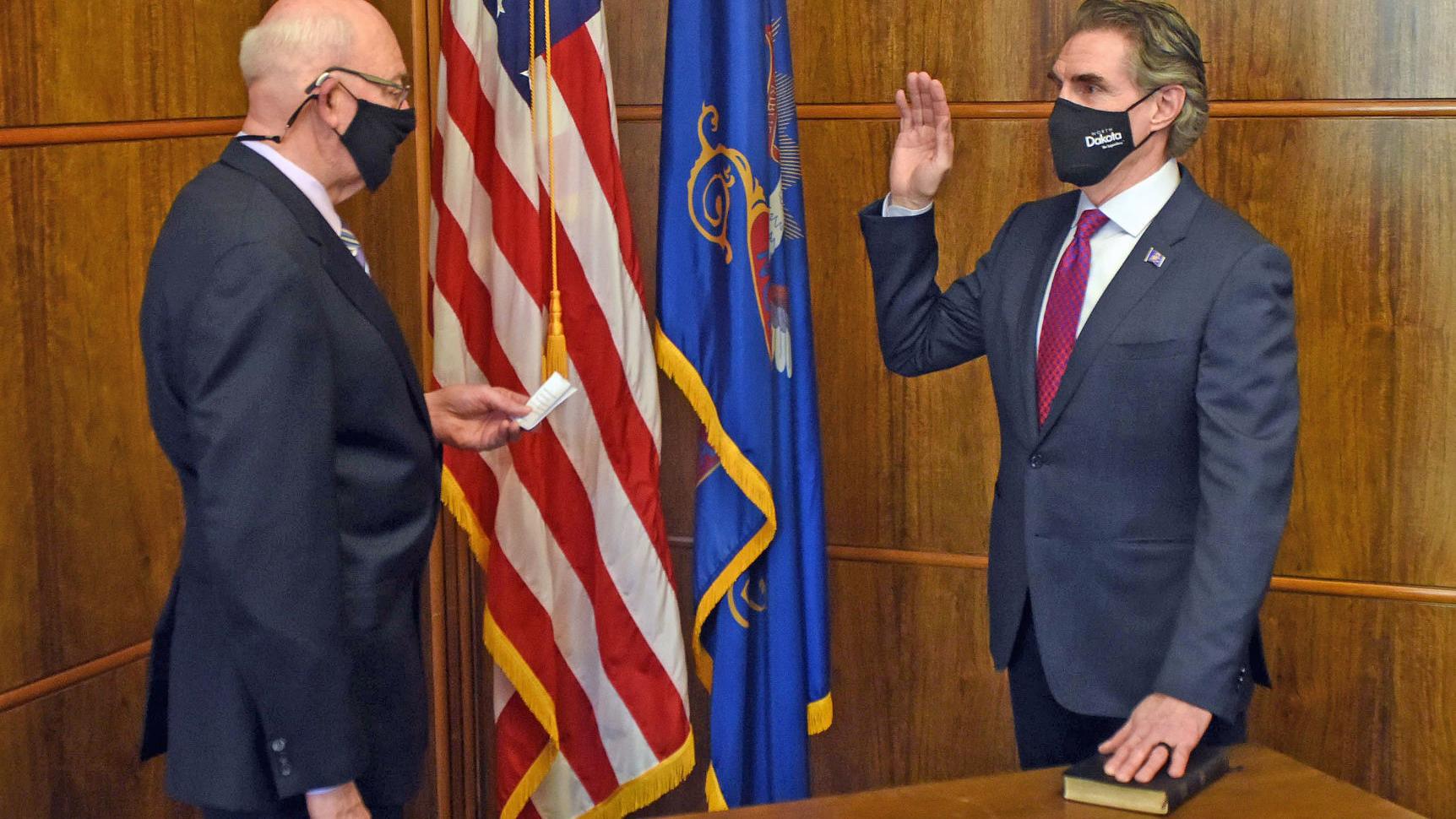Burgum, Sanford sworn in for a second term - Vimarsana News