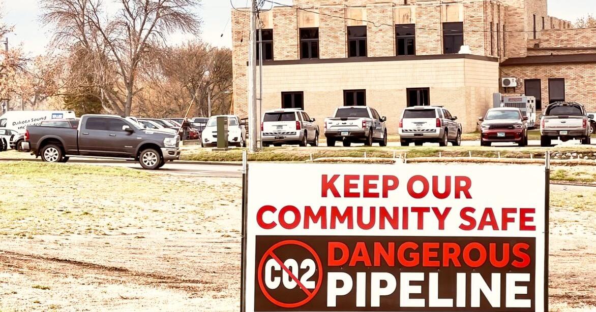 DAPL influenced Summit's CO2 pipeline route, analysis shows; final public hearing set Friday in Bismarck