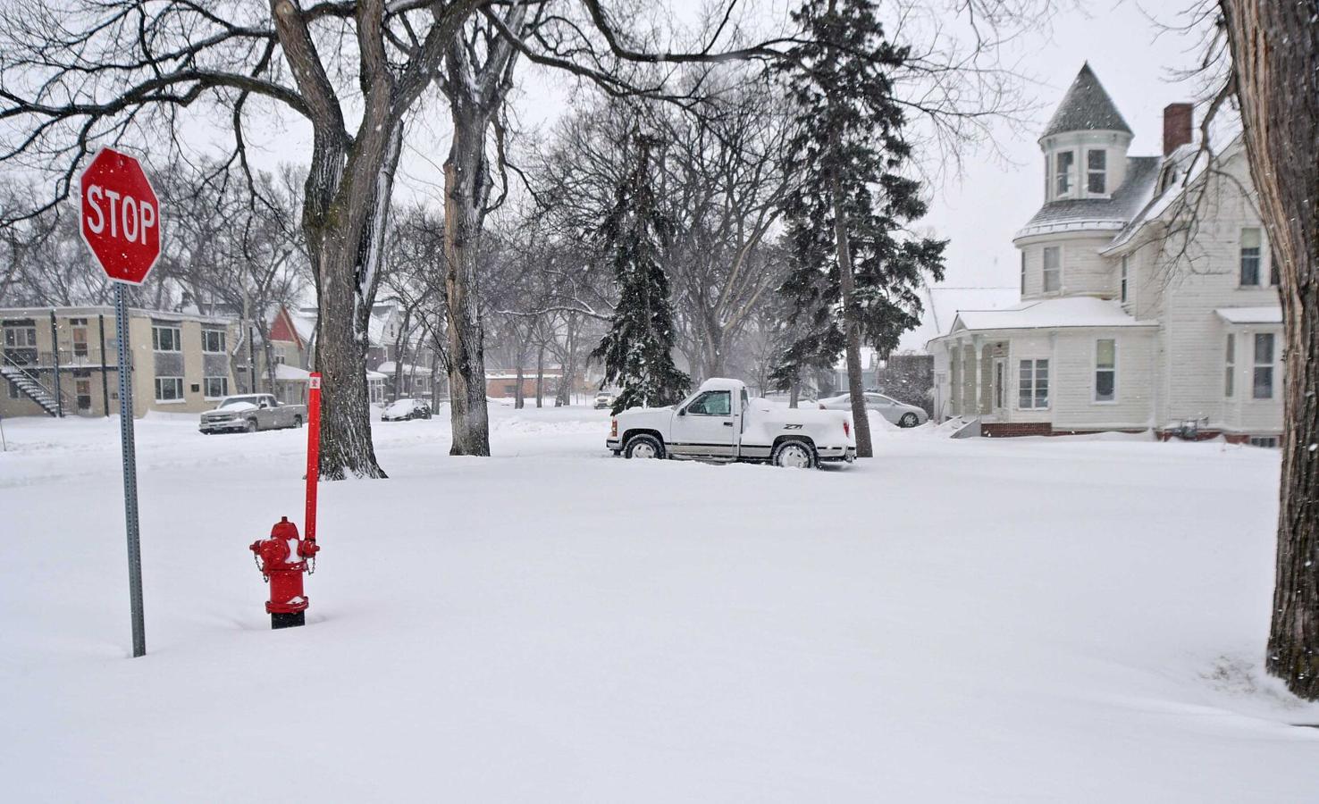 BismarckMandan blizzard photos and video