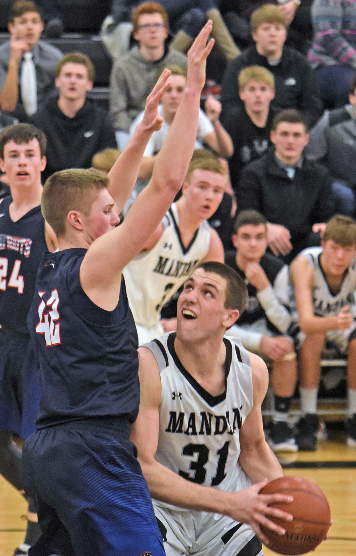 Mandan boys knock off No. 4 Century Basketball
