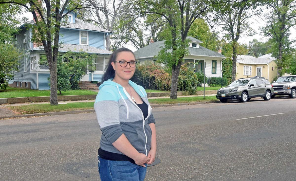 Bismarck school district to demolish 4 houses for additional parking