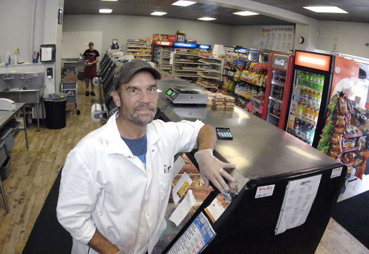 Heat and grilled meat showcased at Mandan event