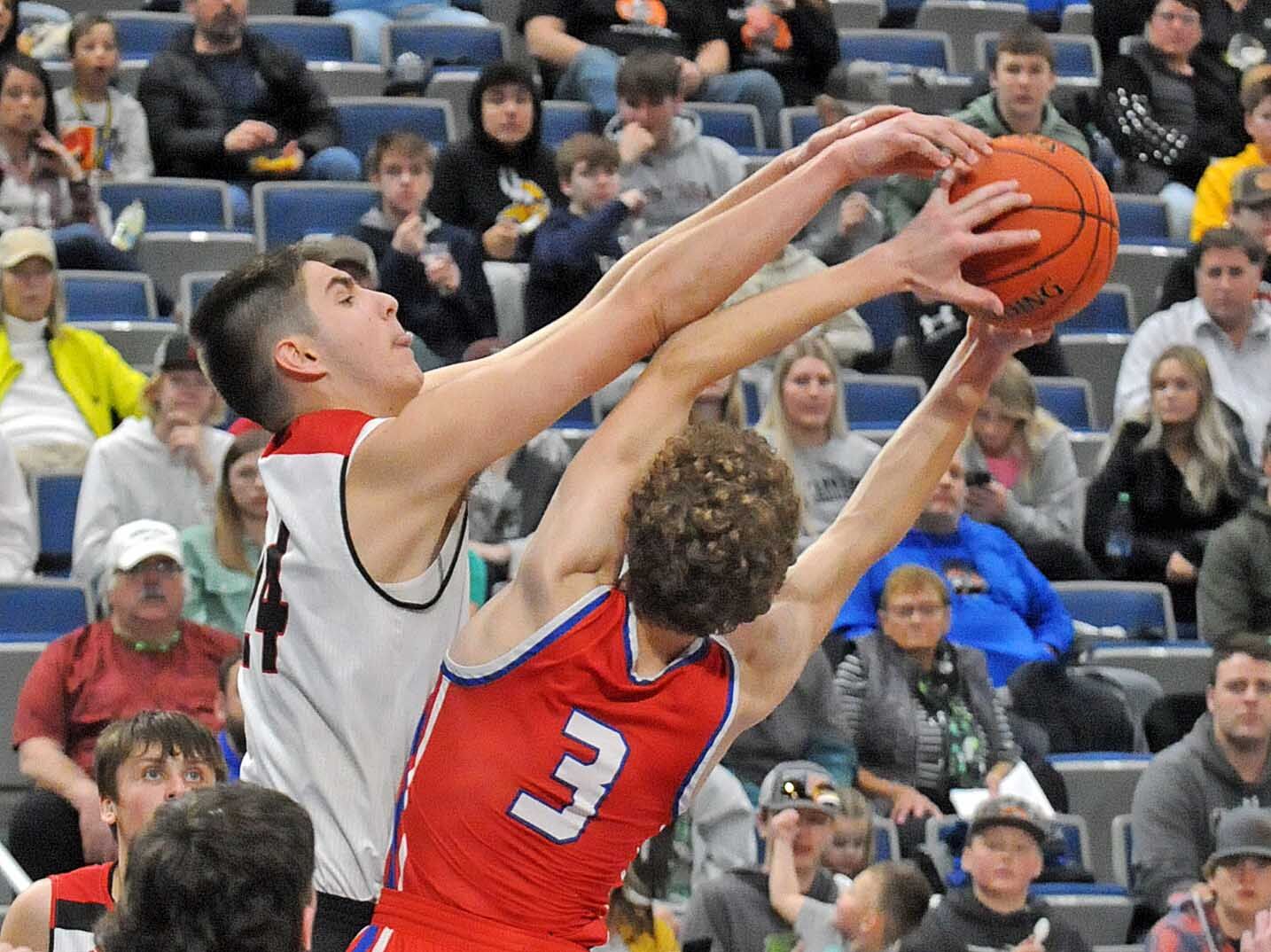 Central Cass Holds Off Des Lacs-Burlington, Advances To B Championship Game