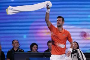 Djokovic receives warm welcome in Australian Open return