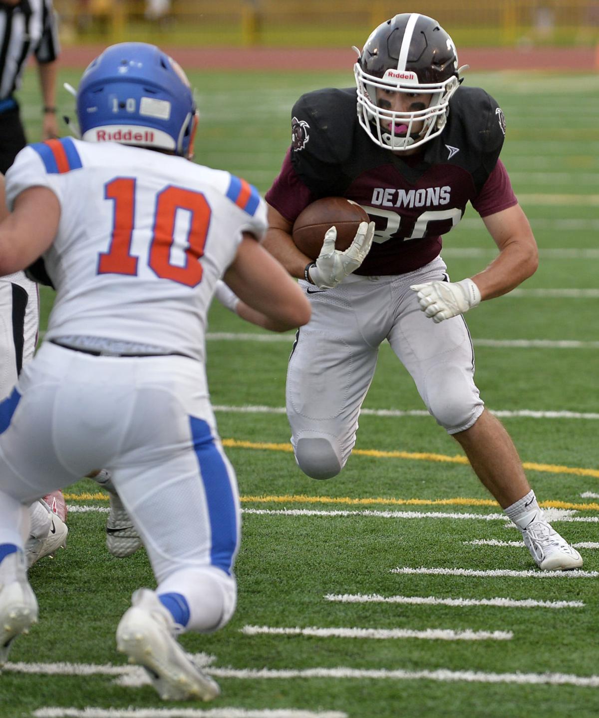 West Fargo Sheyenne Beats Bismarck High Pro Football