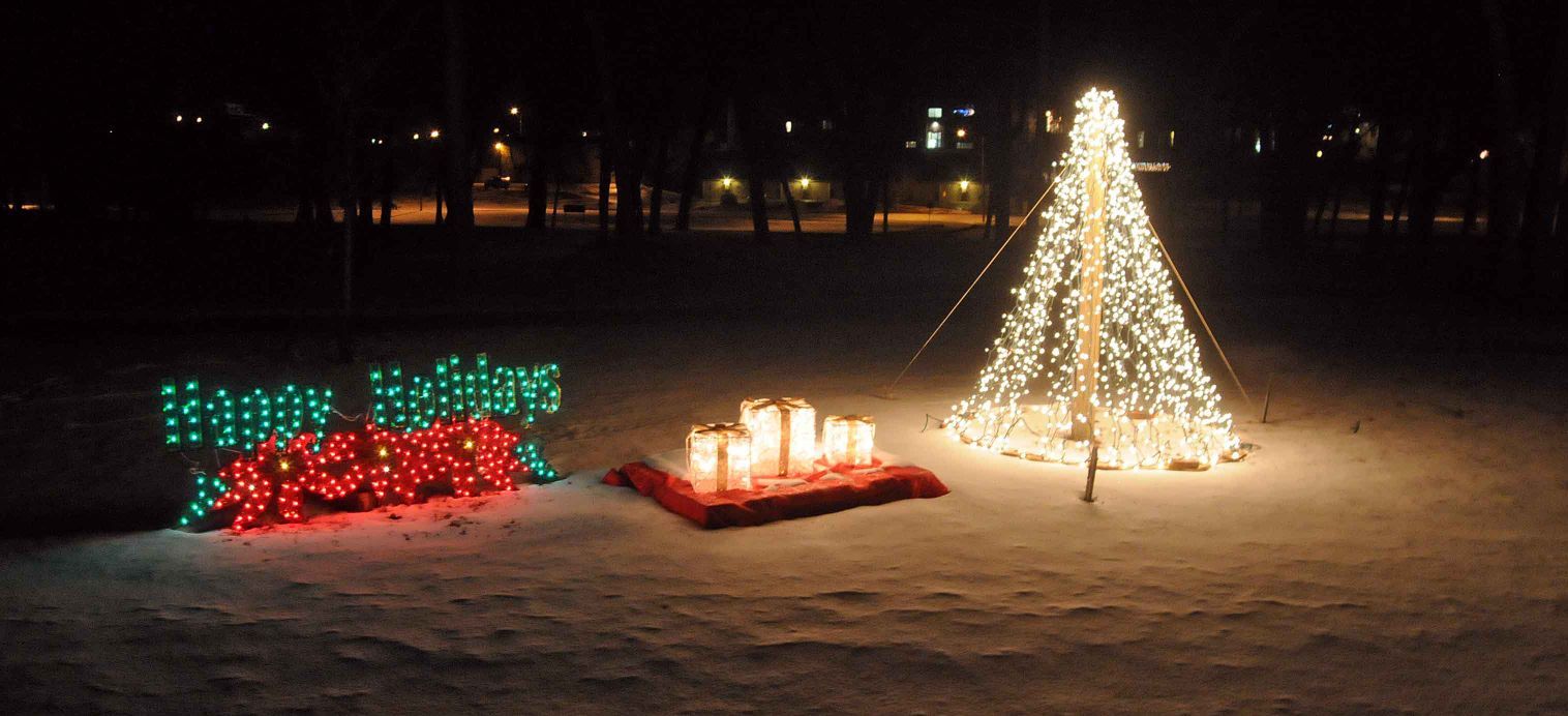 Sertoma Club drops Christmas display