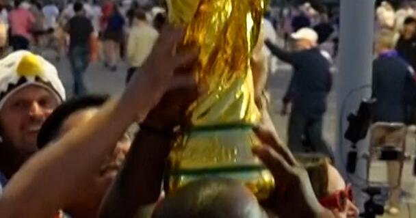 US fans celebrate victory over Paraguay in World Cup opener