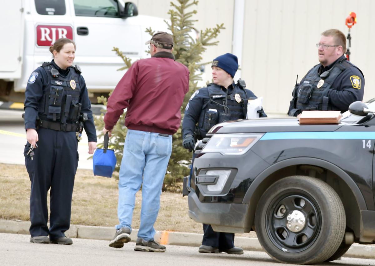 040419-nws-RJR-scene