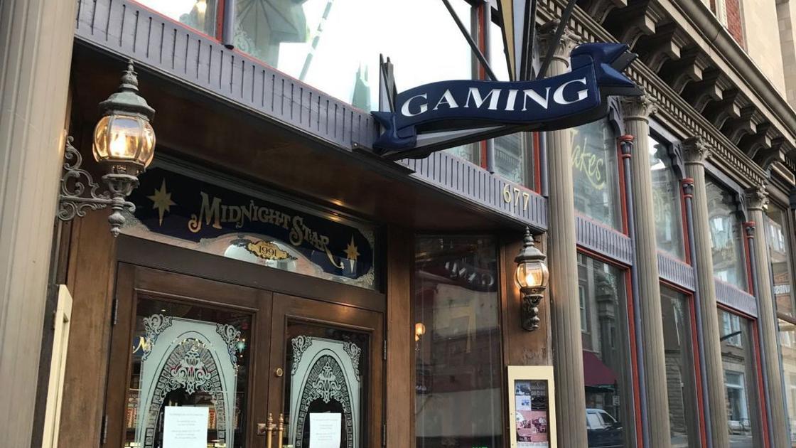 star letters 7 sign out Lights in Deadwood Costner's go on Kevin Midnight Star star letters 7 sign out Lights in Deadwood Costner's go on Kevin Midnight Star