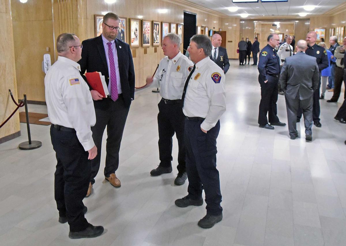 042021-nws-firecrew.jpg