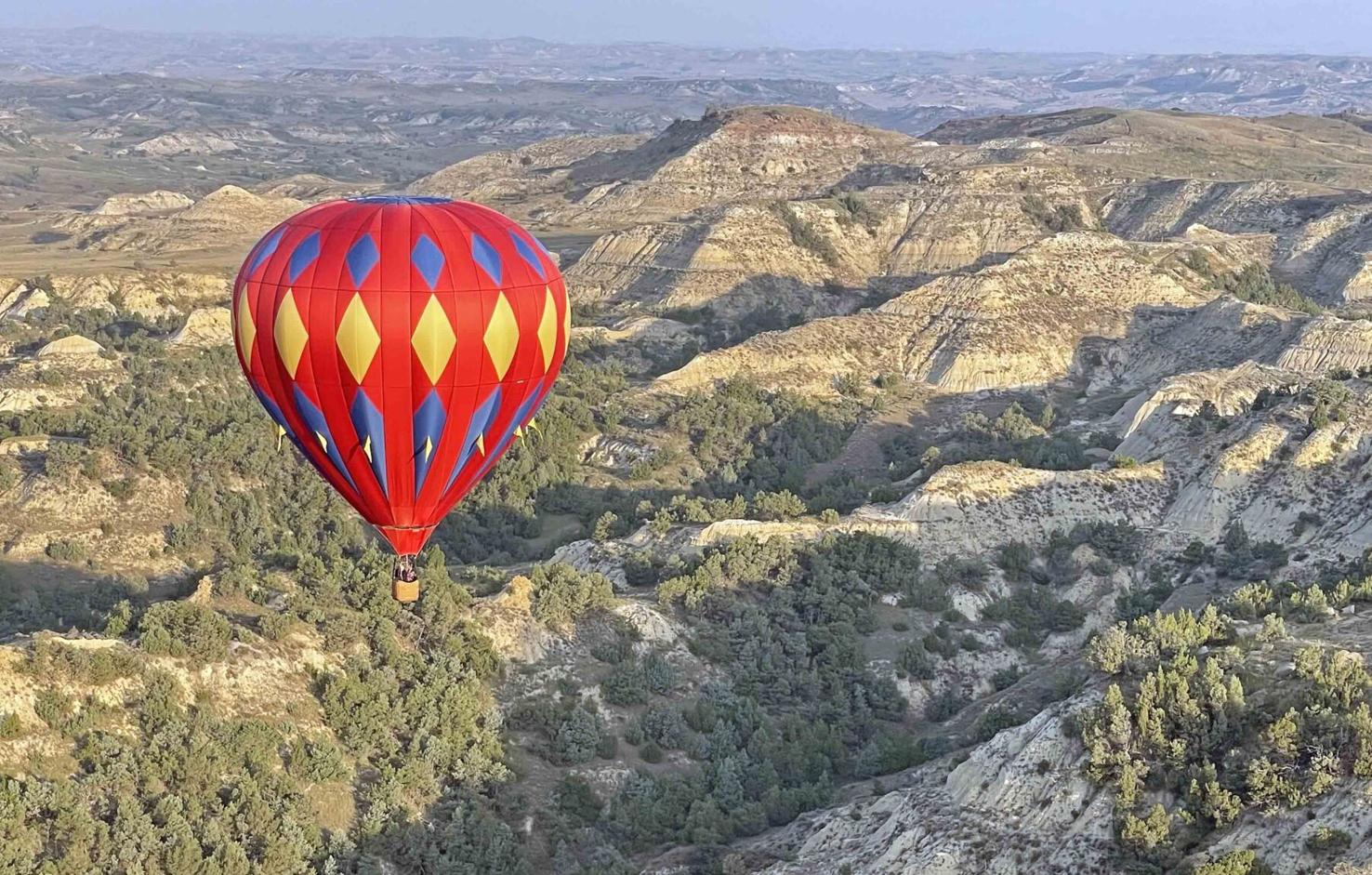 Medora Hot Air Balloon Rally continues through Sunday