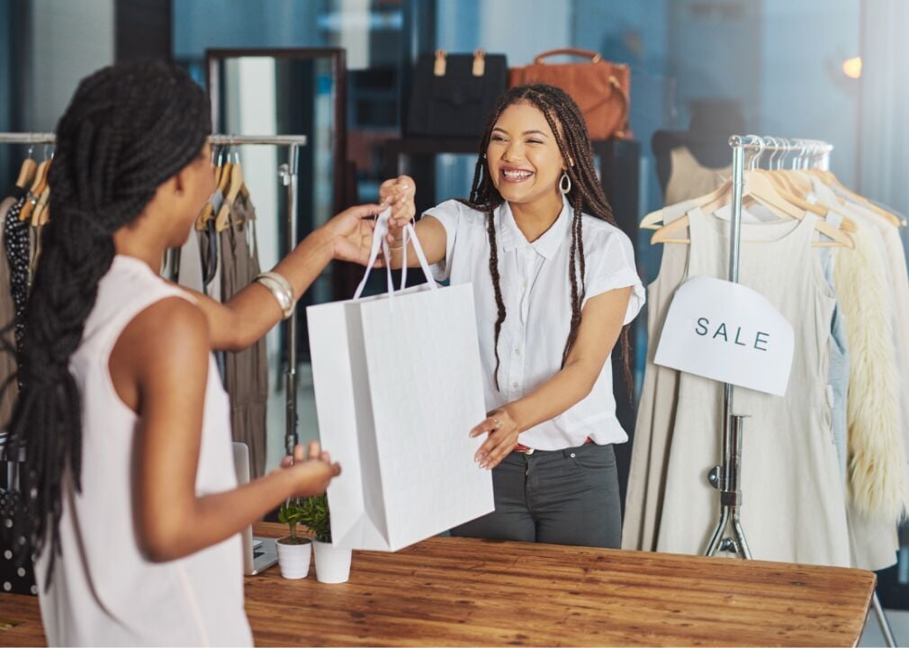 Retailers look for Black Friday comeback as inflation has shoppers hunting  for deals – Winnipeg Free Press