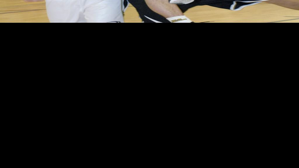 Flasher, Shiloh will play for District 9 boys basketball tournament