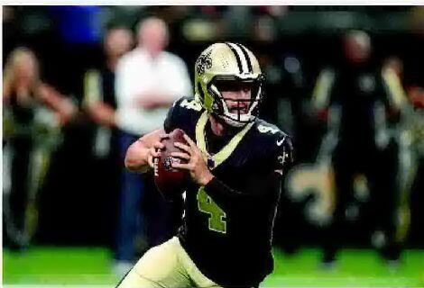 Derek Carr throws a TD pass in his Saints debut, a 26-24 preseason