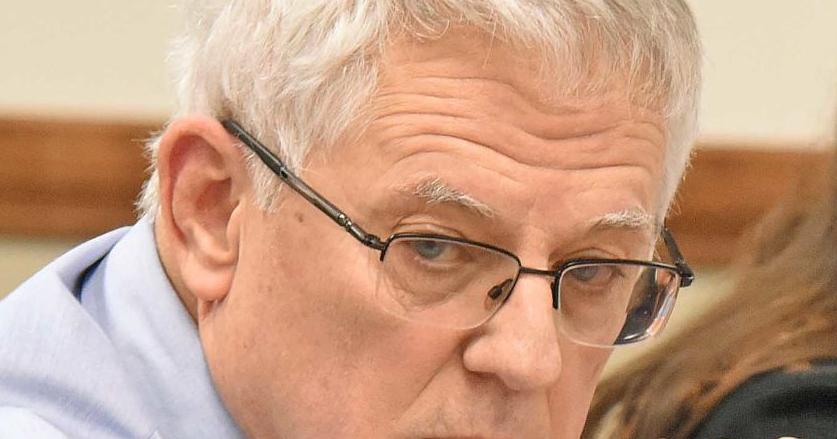 North Dakota Ethics Commission founding member to step down