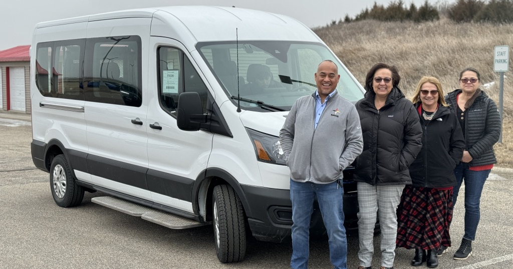Standing Rock Sioux Tribe celebrates new electric vehicles, charging station - Vimarsana News