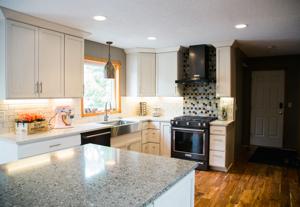 IMG_3314 kitchen.jpg