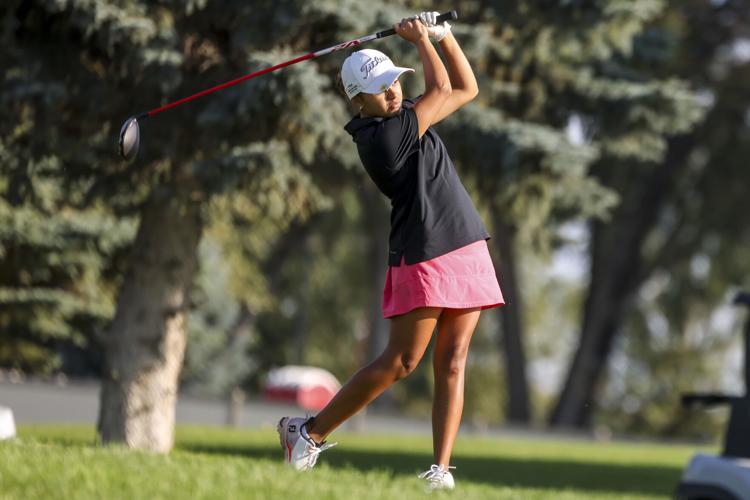 Braves battle back to defend West Region golf championship