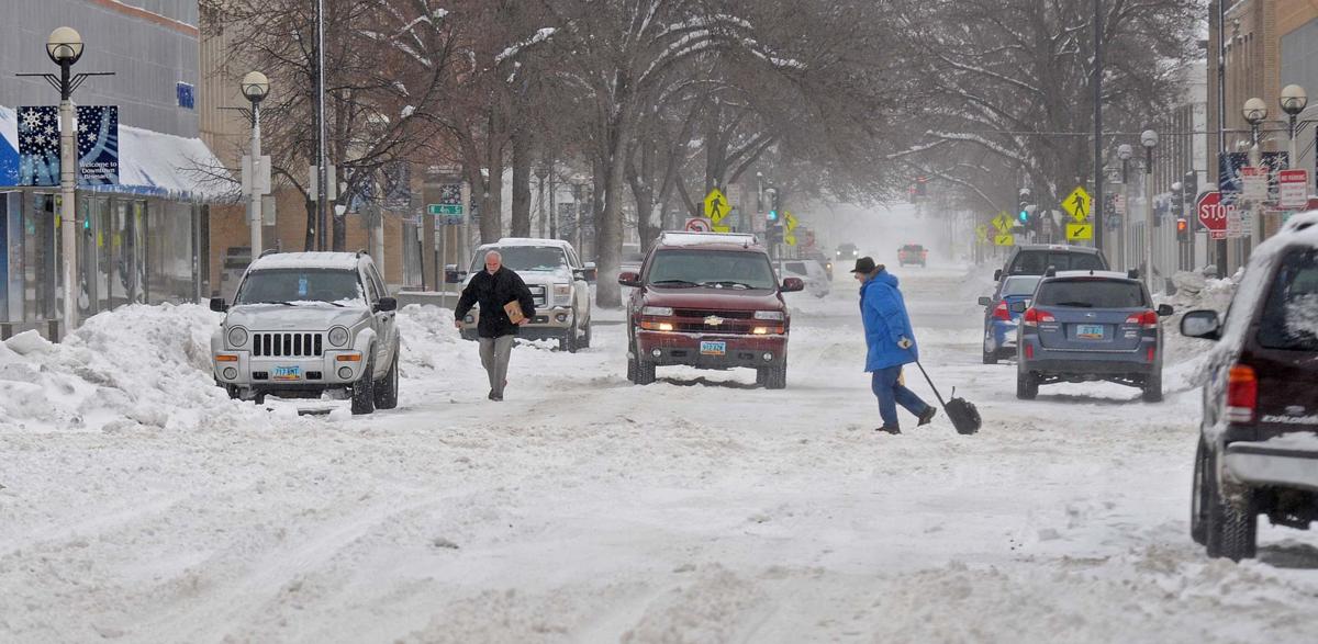 Blizzard Shuts Down Bismarck Mandan Tribune Photo Collections