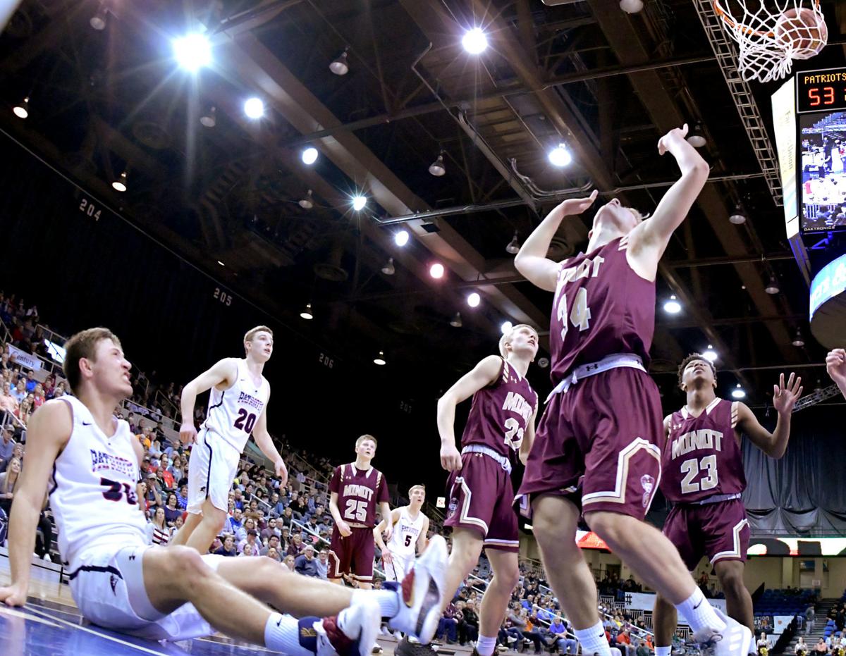 Minot Outlasts Century Sports Bismarcktribune Com