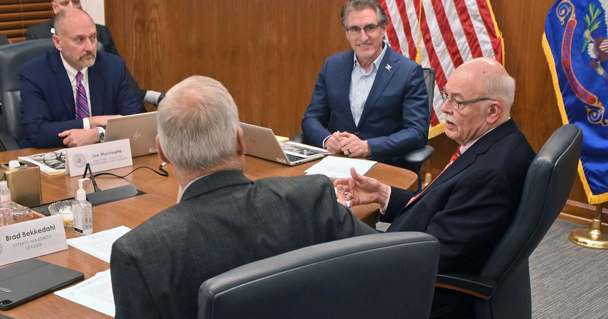 Bill advances to change caps of North Dakota spending panel