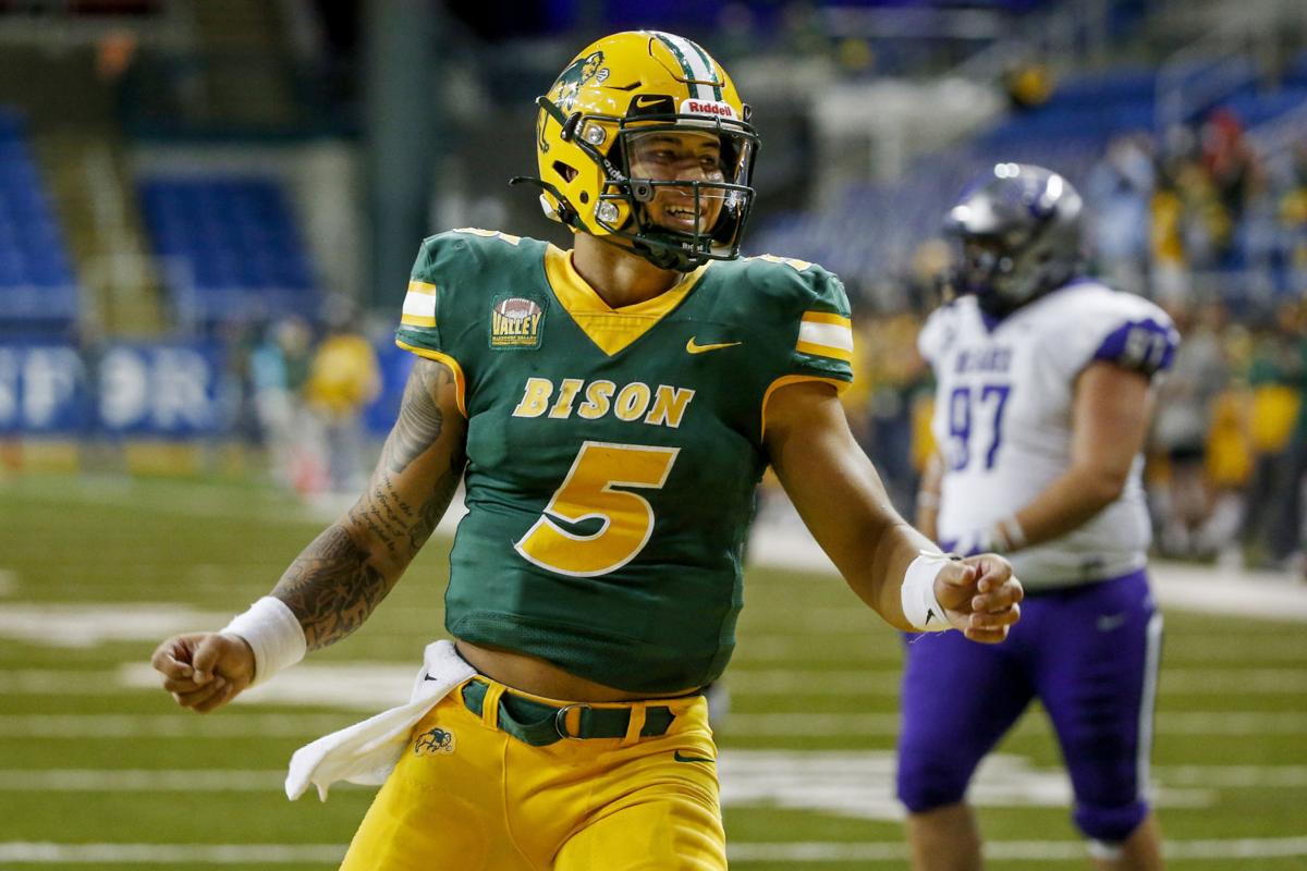 PHOTOS: Bison play Central Arkansas in only game of season | Sports | bismarcktribune.com