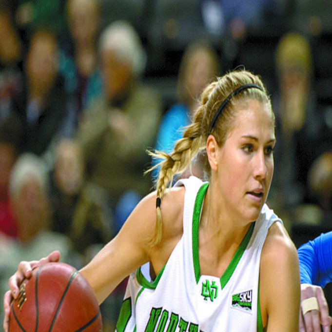 Buck Fills Leadership Role For Und Women S Basketball College