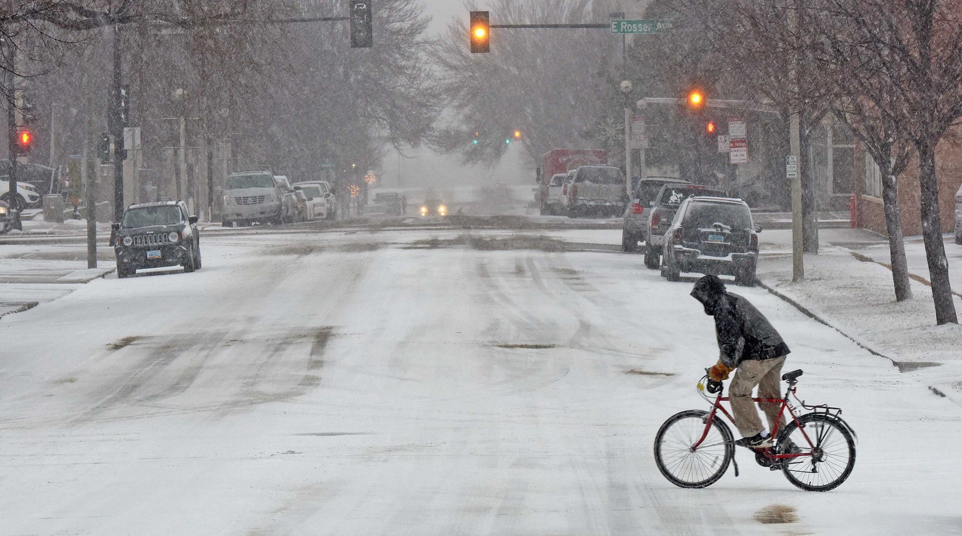 pictures of snow and freezing weather up north