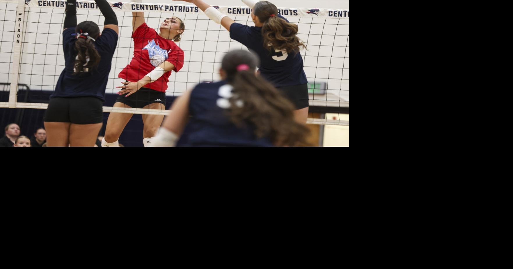 Heinle, Taylor wave goodbye to high school volleyball