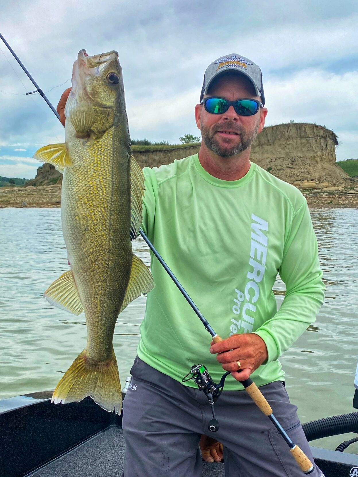 shimano chronarch vs curado METANIUM B : Sports & Outdoors CAÑA OKUMA BLUE DIAMOND Sage Trout Dry Flies Collections The moment of inertia Reel Size:50