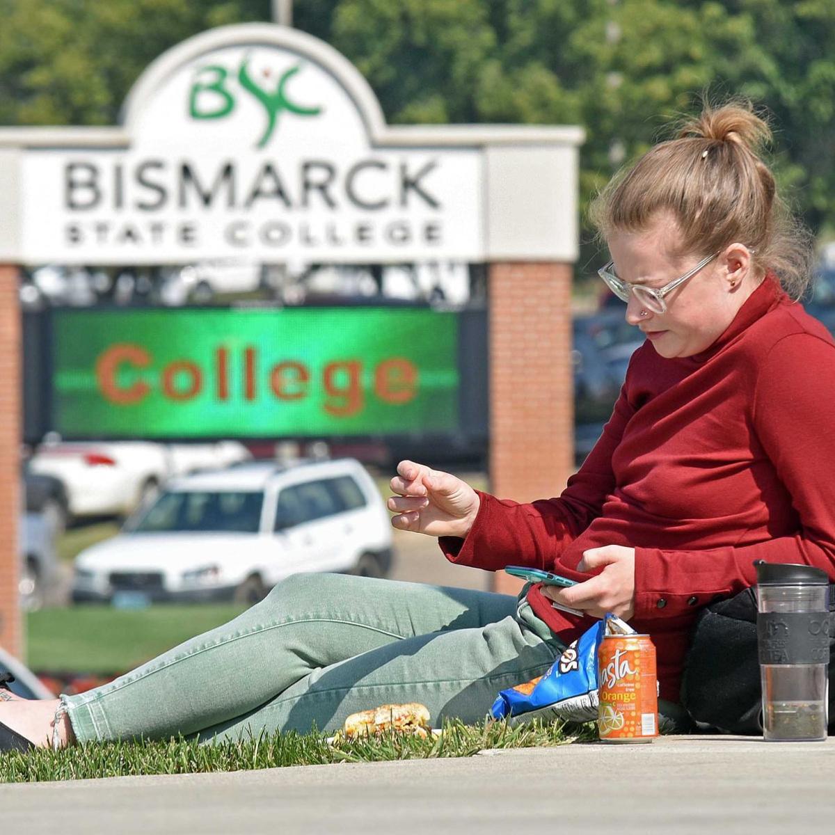 Bismarck State College Gets 8 9 Million For Health Sciences Building Bismarck Bismarcktribune Com