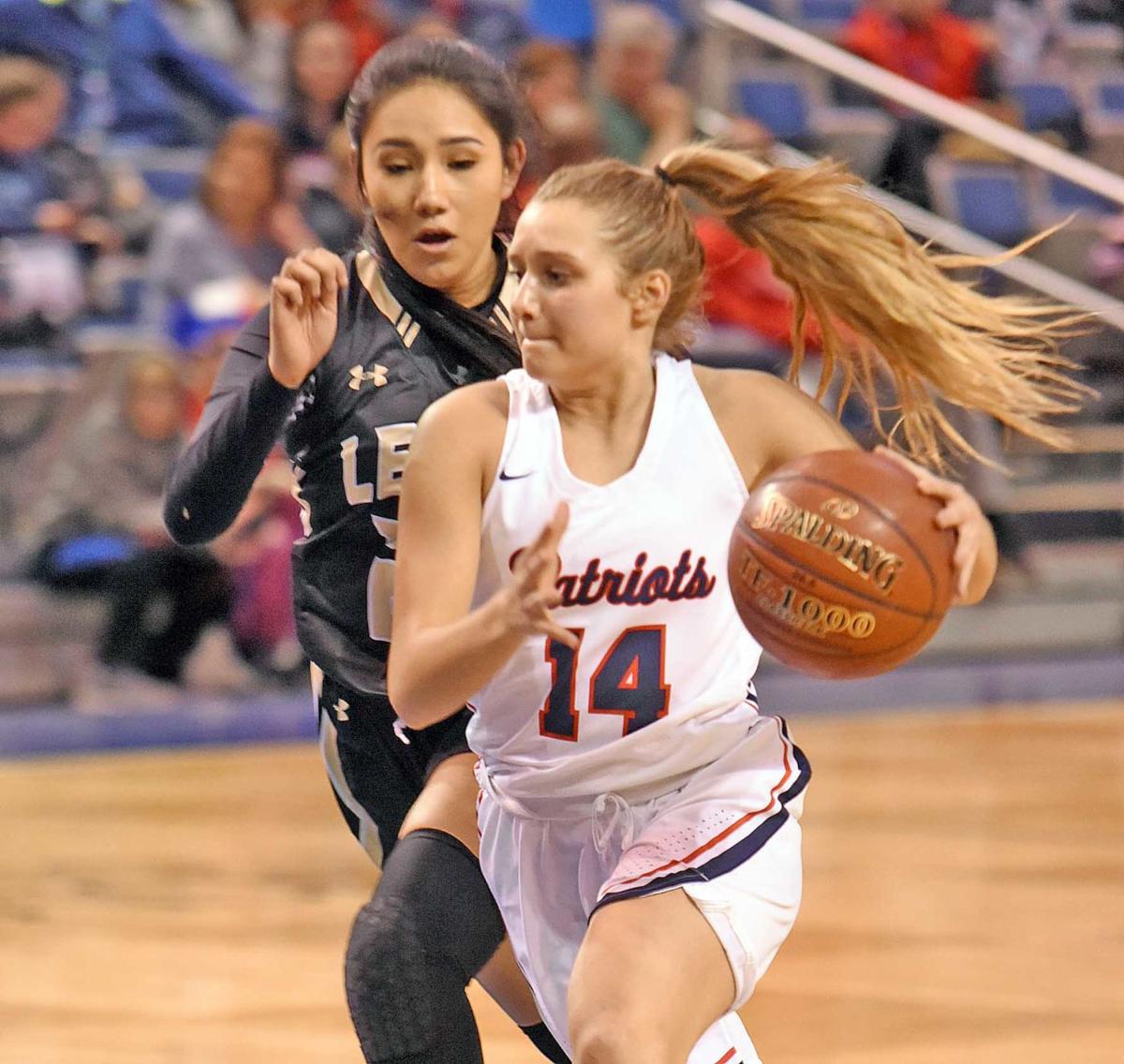Chs Defense Smothers Legacy High School Bismarcktribune Com