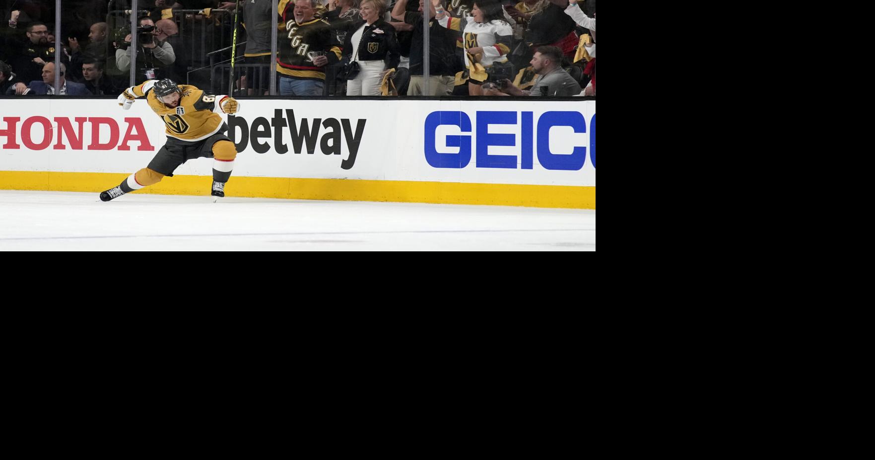 Golden Knights take 2-0 lead in Cup Final with 7-2 win over Panthers