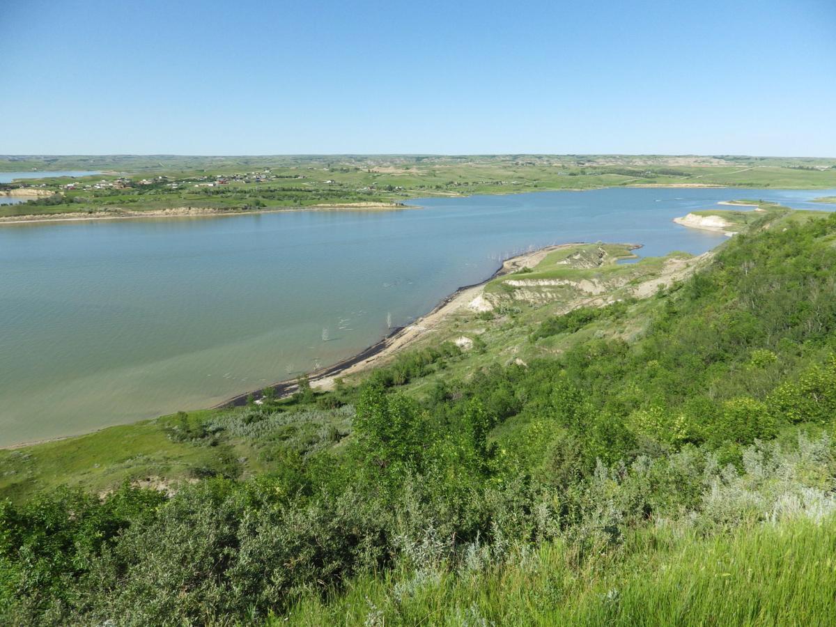 Water searches on Lake Sakakawea challenge divers