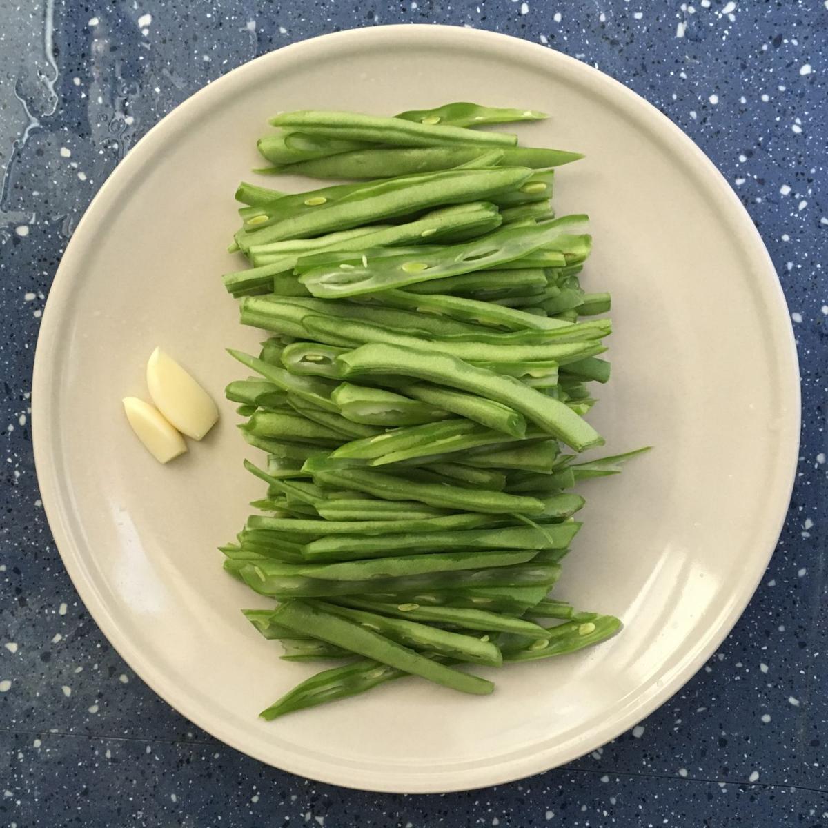 Green beans are a low-calorie, versatile food that is coming into season.