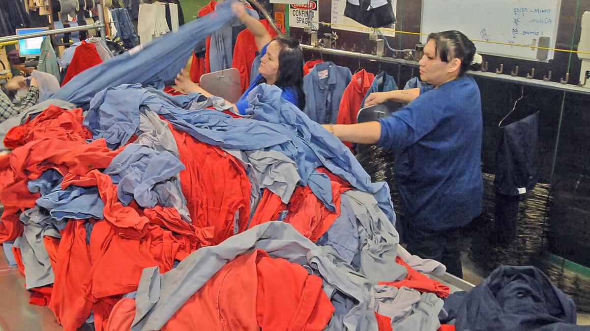 Clothing The Workers Oil Boom Creates Business For Laundries Clothes Sales Bakken News Bismarcktribune Com