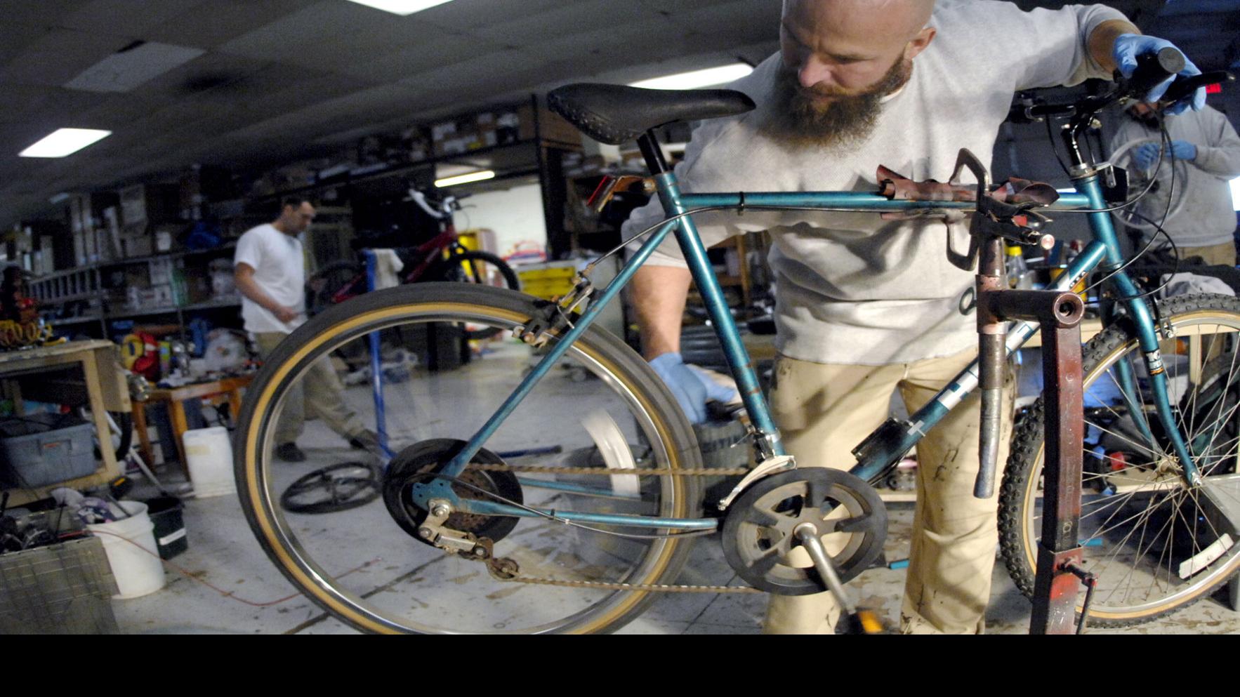 Christmas Playpen Collects 190 Donated Bikes Bismarck Bismarcktribune Com