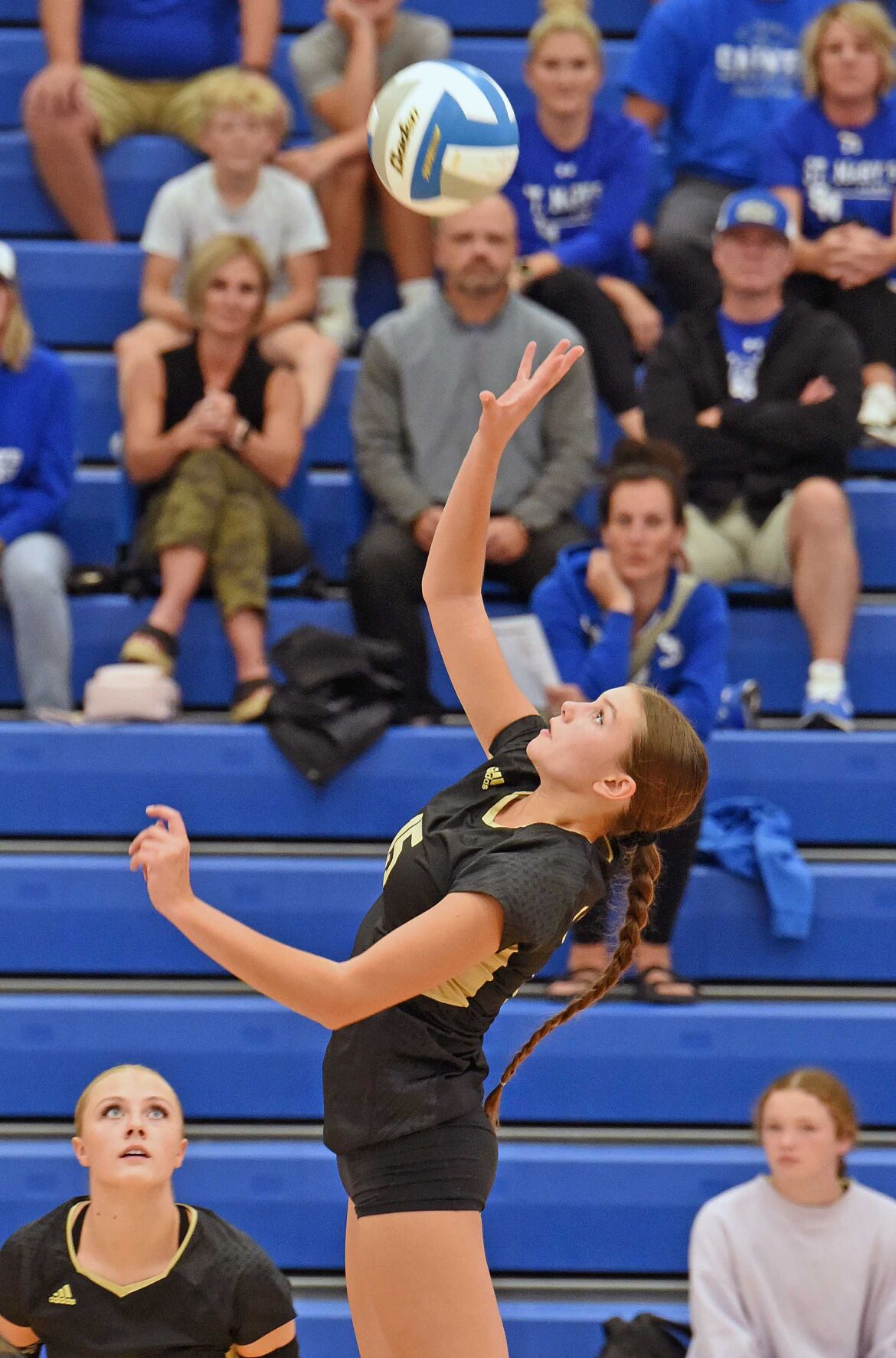 Legacy Volleyball Team Stays Undefeated in West Region with Stellar Comeback Victory