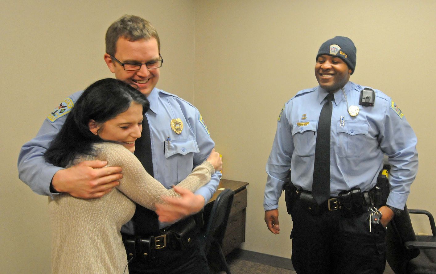 Kidnap victim reunited with her heroes picture