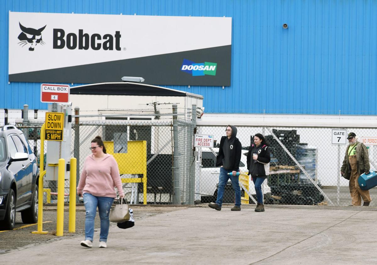 Bobcat suspending manufacturing for 2 weeks; 660 Bismarck workers impacted