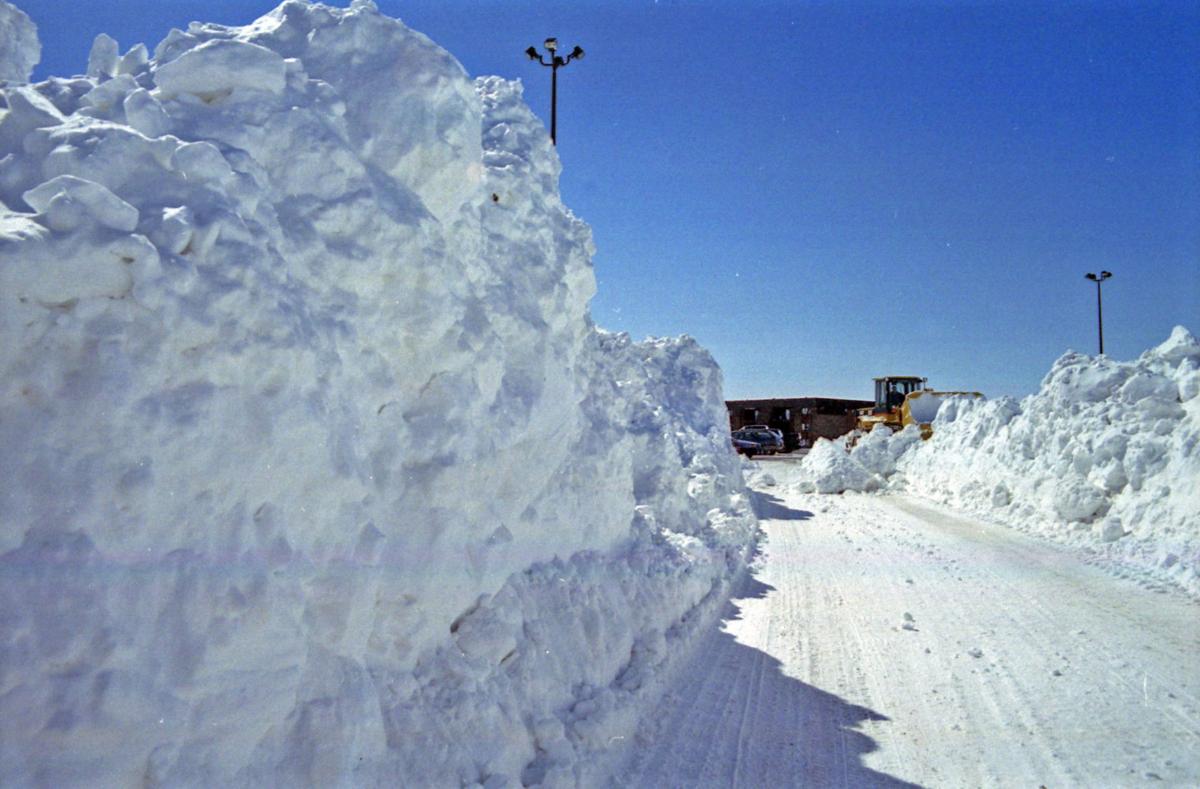 Blizzard of 1997 Tribune Photo Collections