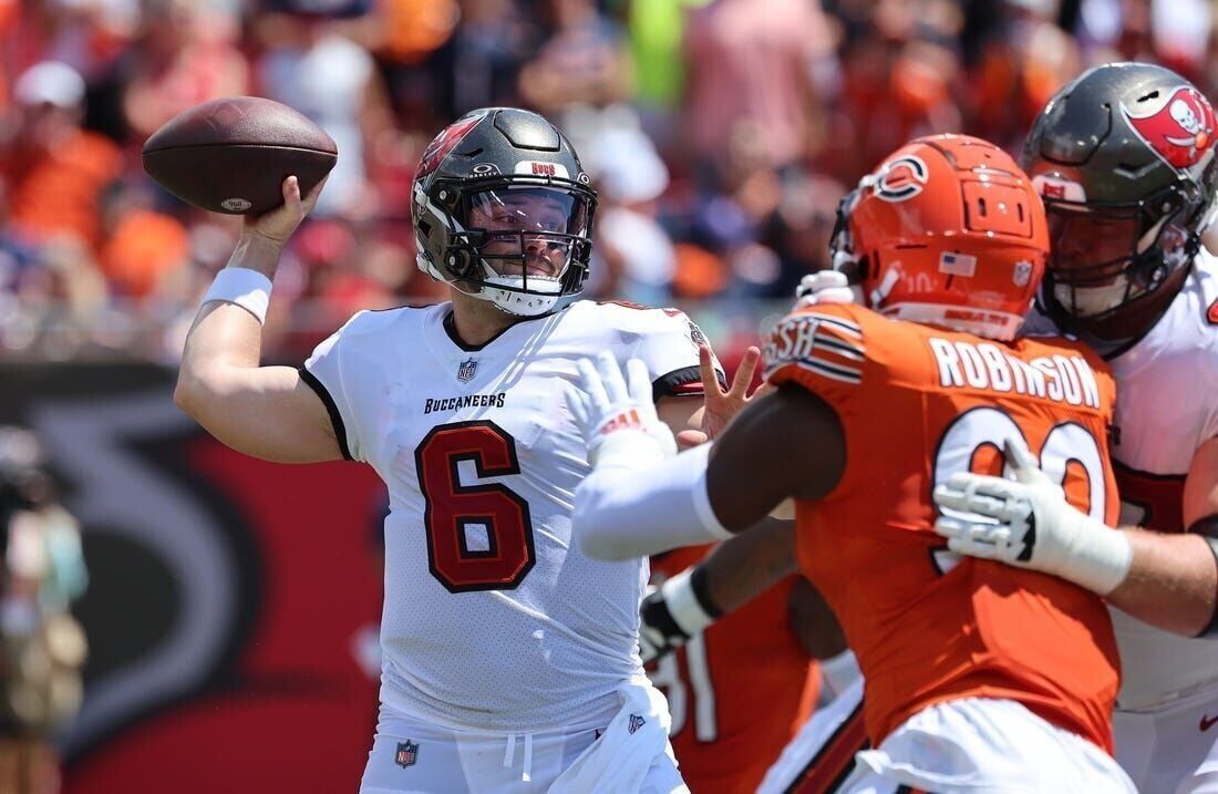 Mayfield takes another step to follow Brady in the Buccaneers' 27